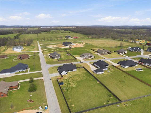 18157 Pepper Hills Drive, Siloam Springs, AR 72761