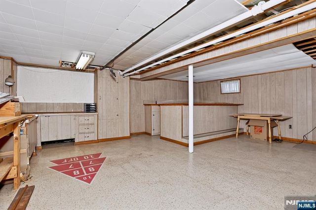 5-10 Hartley Place, Fair Lawn, NJ 07410