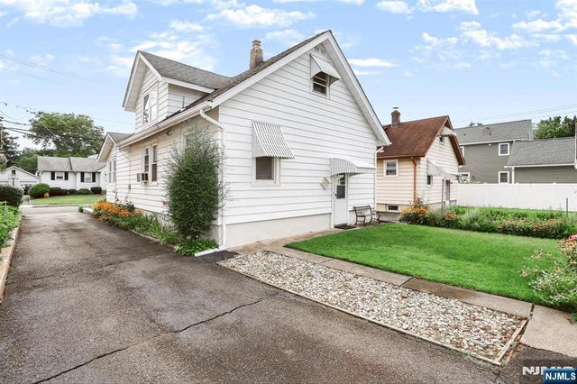 5-10 Hartley Place, Fair Lawn, NJ 07410