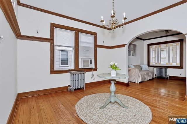 5-10 Hartley Place, Fair Lawn, NJ 07410