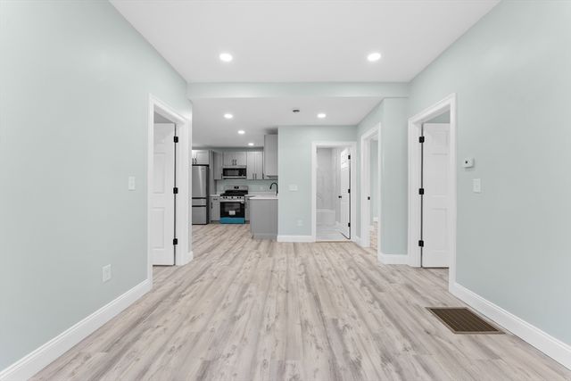 977 Warren, Brockton, MA 02301