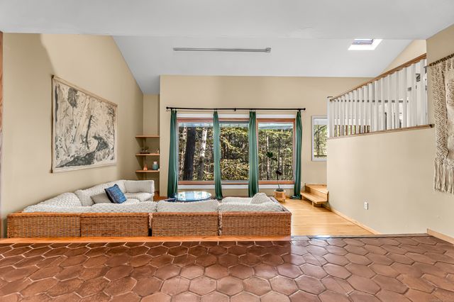 4 Old Gate Lane, Newtown, CT 06470