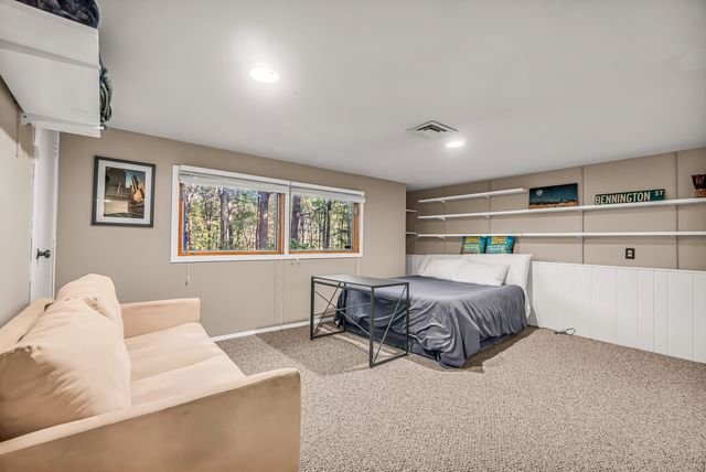 4 Old Gate Lane, Newtown, CT 06470