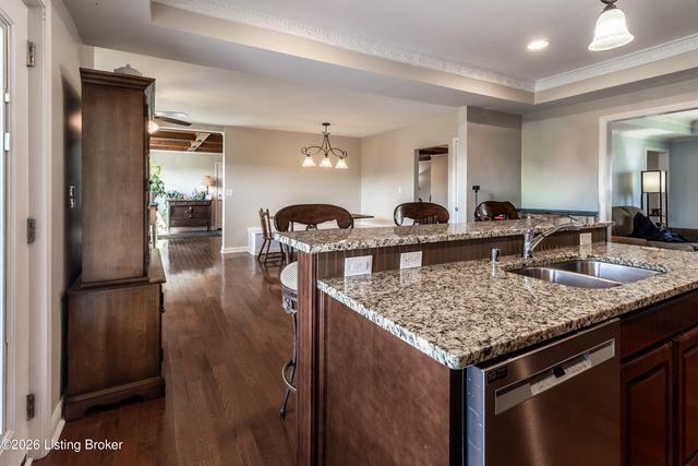 1110 Clark Station Rd, Fisherville, KY 40023