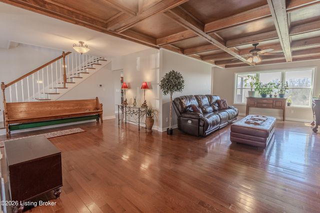 1110 Clark Station Rd, Fisherville, KY 40023