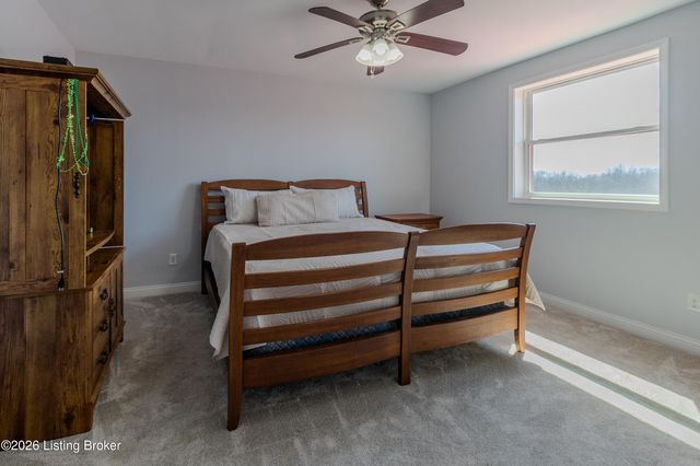 1110 Clark Station Rd, Fisherville, KY 40023