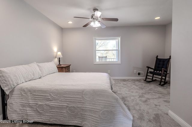 1110 Clark Station Rd, Fisherville, KY 40023