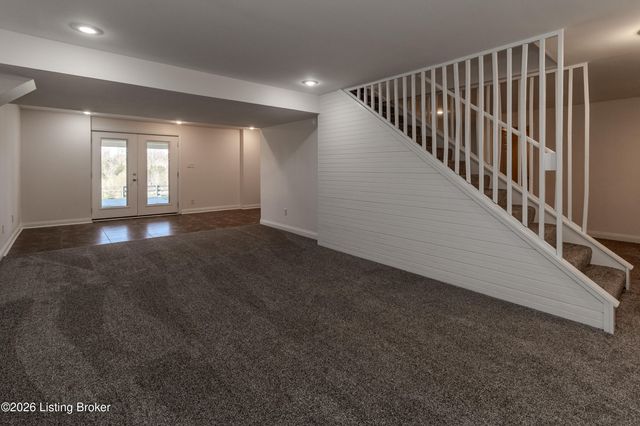 1110 Clark Station Rd, Fisherville, KY 40023
