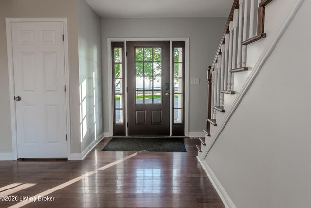 1110 Clark Station Rd, Fisherville, KY 40023