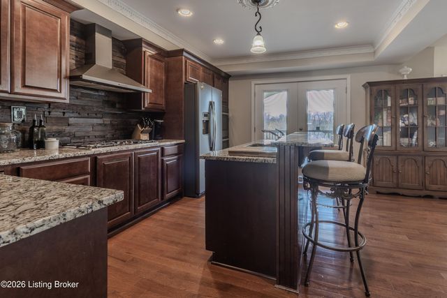 1110 Clark Station Rd, Fisherville, KY 40023
