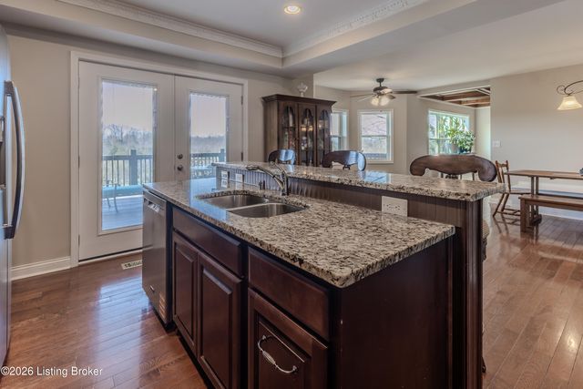 1110 Clark Station Rd, Fisherville, KY 40023