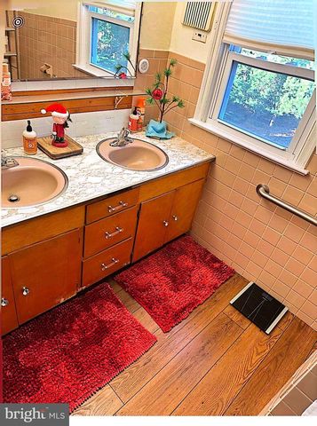 409 SWARTHMORE RD, Glassboro, NJ 08028