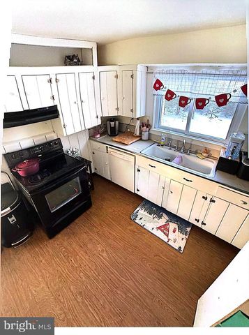 409 SWARTHMORE RD, Glassboro, NJ 08028