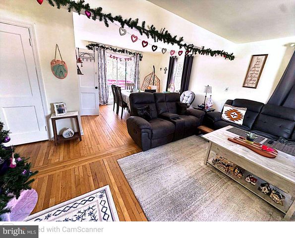 409 SWARTHMORE RD, Glassboro, NJ 08028