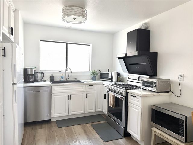 10444 Canoga Avenue 40, Chatsworth, CA 91311
