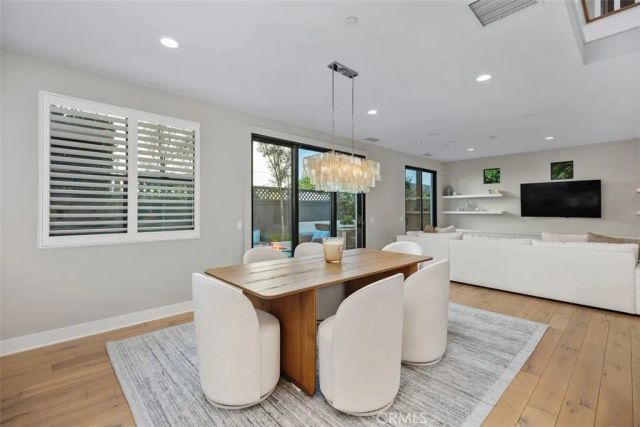 2076 Tablelands Way, Costa Mesa, CA 92627