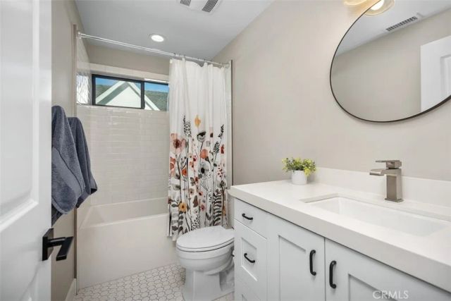 2076 Tablelands Way, Costa Mesa, CA 92627