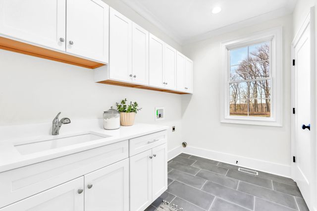 867 Shady Bluff Trl, Clarksville, TN 37043