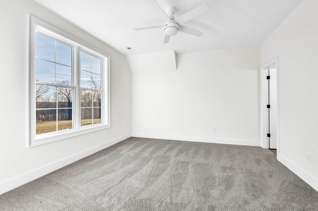 867 Shady Bluff Trl, Clarksville, TN 37043