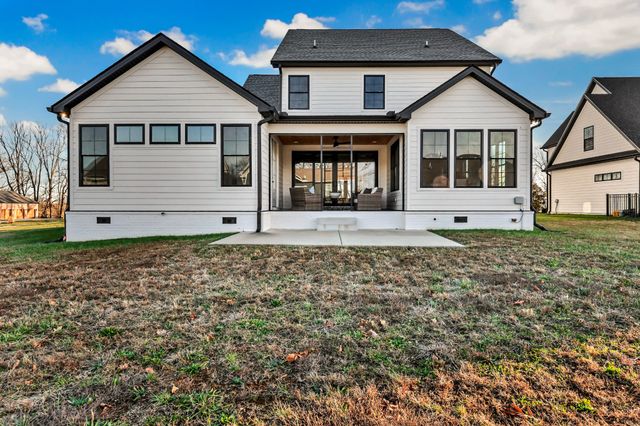 867 Shady Bluff Trl, Clarksville, TN 37043