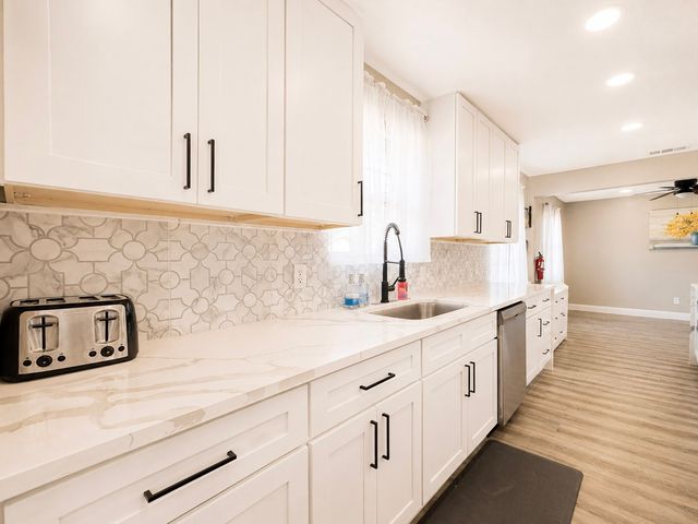 102 E Highland Drive, Irving, TX 75062