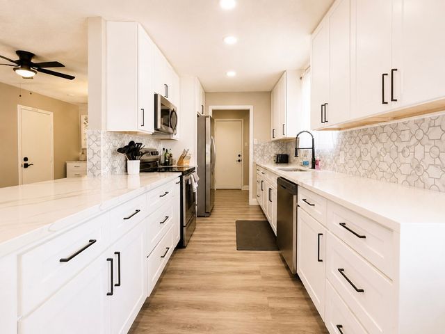 102 E Highland Drive, Irving, TX 75062