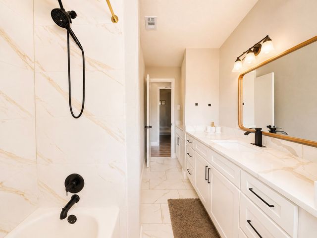 102 E Highland Drive, Irving, TX 75062