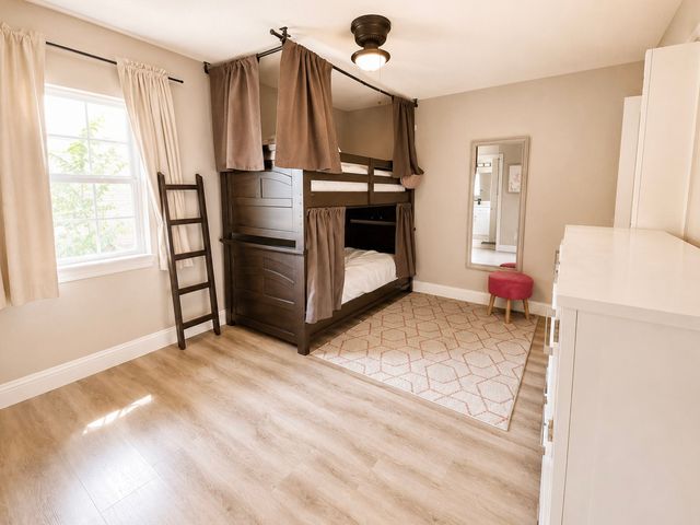 102 E Highland Drive, Irving, TX 75062