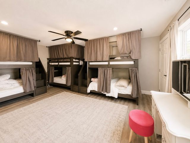 102 E Highland Drive, Irving, TX 75062