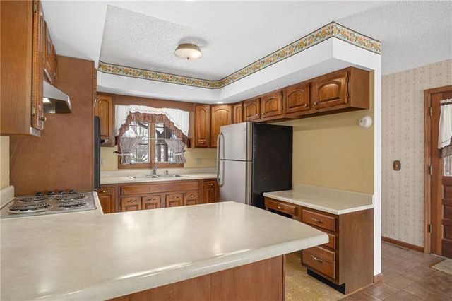 1012 S 7th Street, Savannah, MO 64485