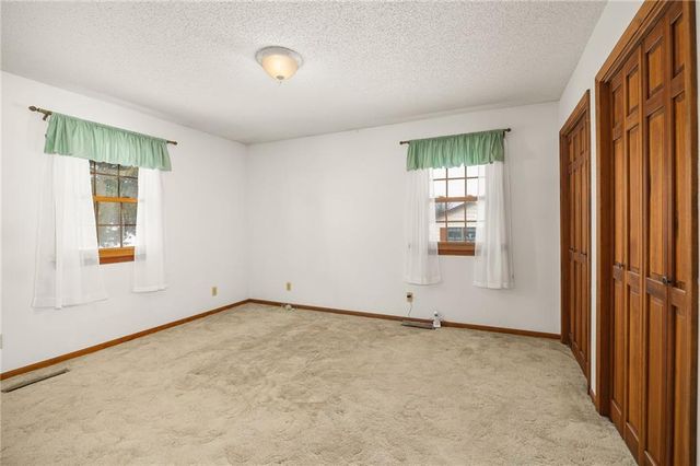 1012 S 7th Street, Savannah, MO 64485