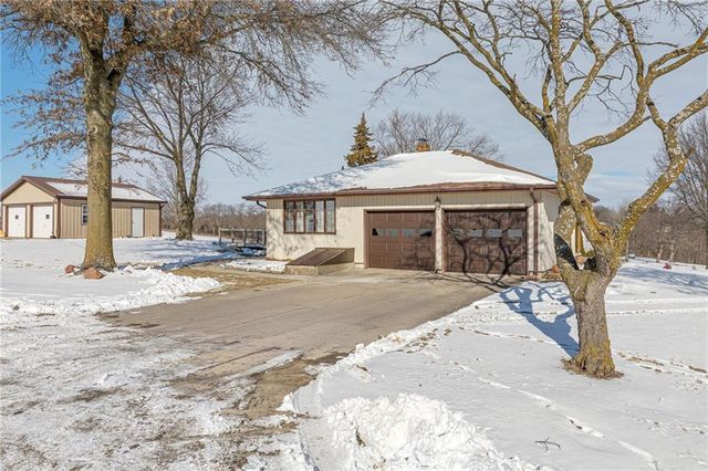 1012 S 7th Street, Savannah, MO 64485