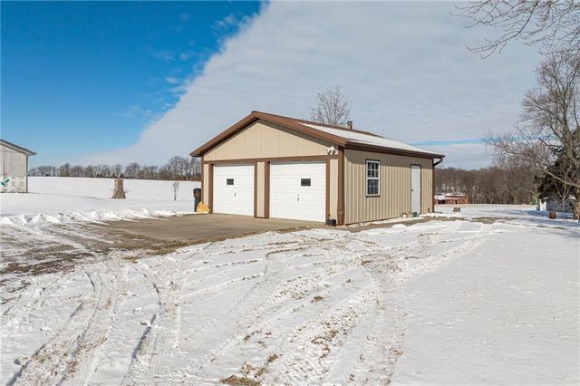 1012 S 7th Street, Savannah, MO 64485