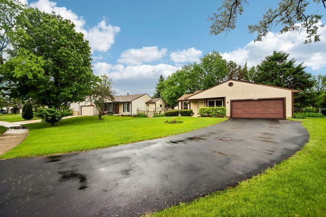 356 Westbrook Circle, Naperville, IL 60565