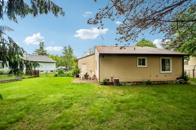 356 Westbrook Circle, Naperville, IL 60565