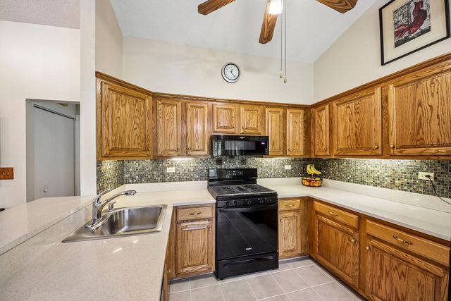 356 Westbrook Circle, Naperville, IL 60565