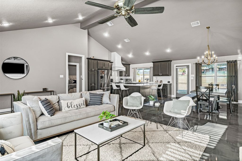 406 Ranch House Road, Willow Park, TX 76087