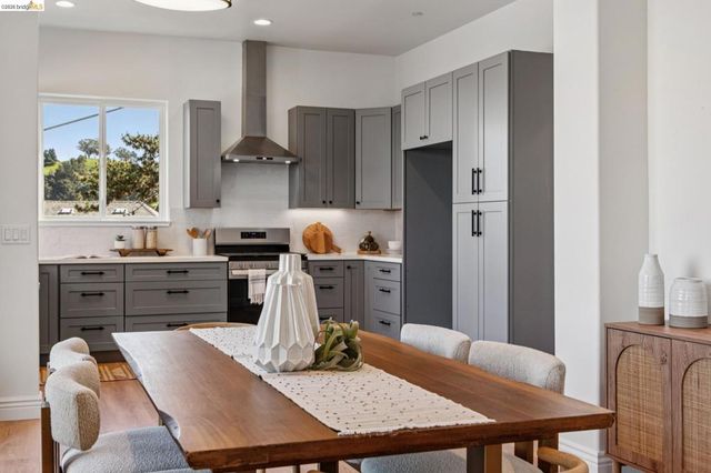 312 Golden Gate Ave, Richmond, CA 94801