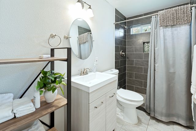 260 WYANOKE DR, San Antonio, TX 78209