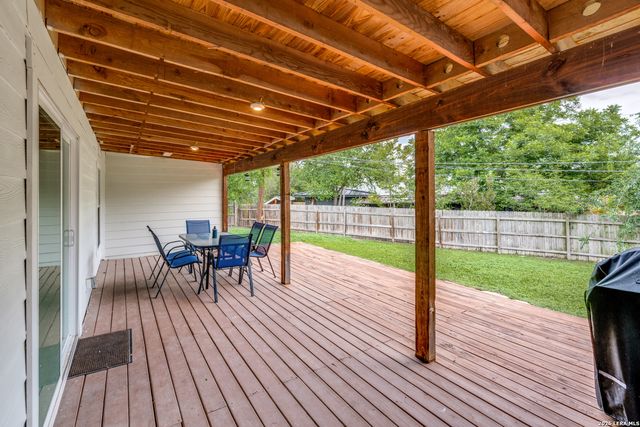 260 WYANOKE DR, San Antonio, TX 78209