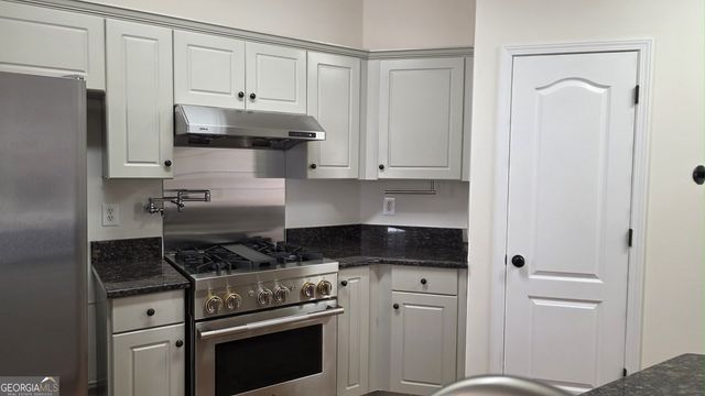 21 Wellington Manor Drive, Sharpsburg, GA 30277