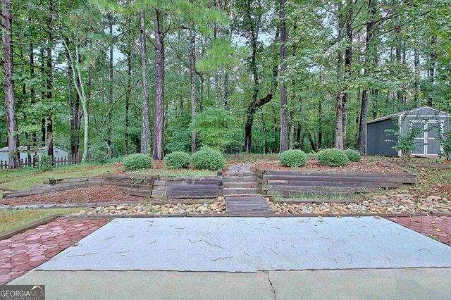 21 Wellington Manor Drive, Sharpsburg, GA 30277