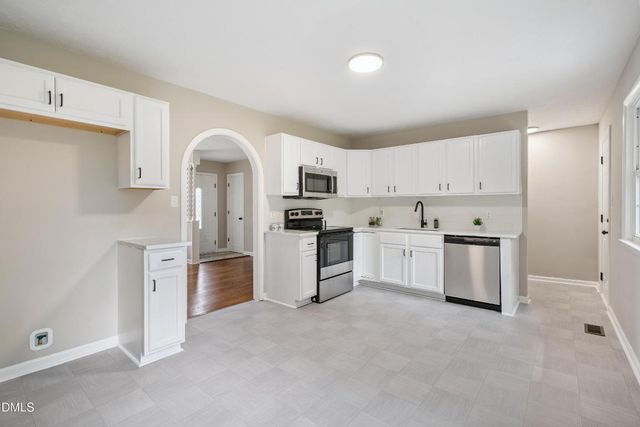 6605 Abbey Lane, Fayetteville, NC 28311