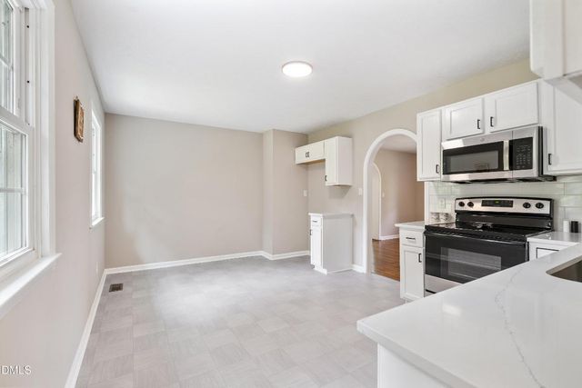 6605 Abbey Lane, Fayetteville, NC 28311