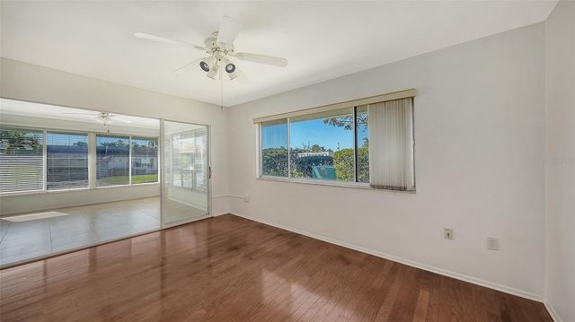 2603 RIVERBLUFF PARKWAY V141, Sarasota, FL 34231