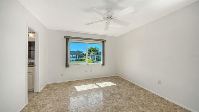 2603 RIVERBLUFF PARKWAY V141, Sarasota, FL 34231