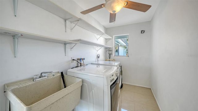 2603 RIVERBLUFF PARKWAY V141, Sarasota, FL 34231