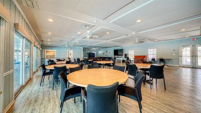 2603 RIVERBLUFF PARKWAY V141, Sarasota, FL 34231