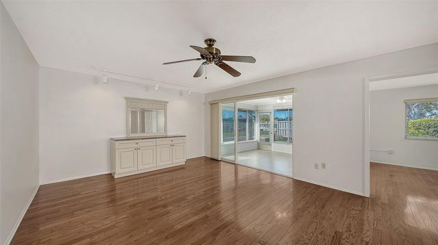 2603 RIVERBLUFF PARKWAY V141, Sarasota, FL 34231
