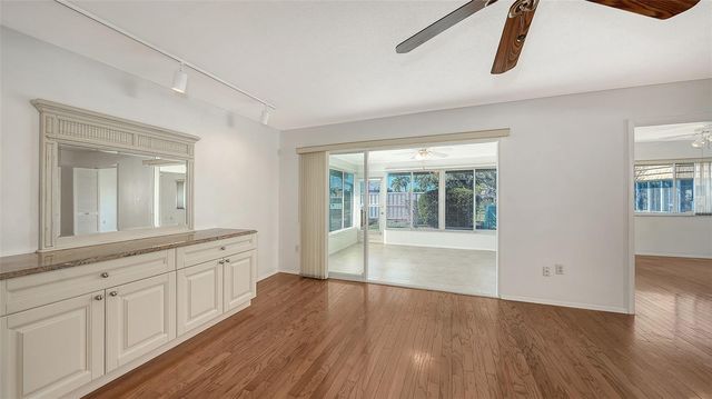 2603 RIVERBLUFF PARKWAY V141, Sarasota, FL 34231